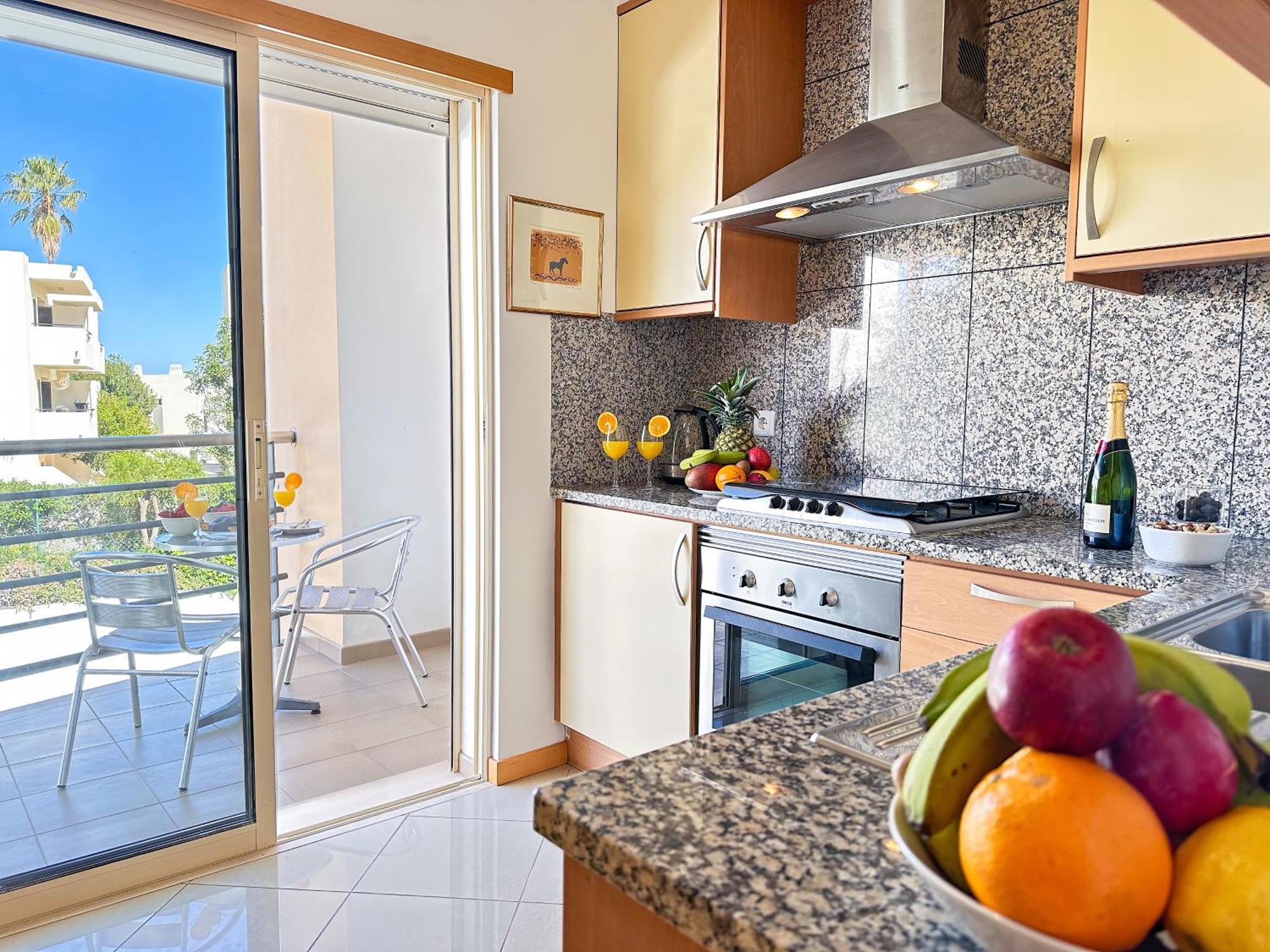 Modern Ocean, Garden & Pool View Condo By Becherish Albufeira Kültér fotó
